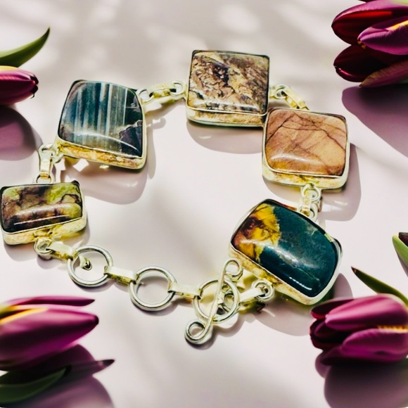 Elegant Multicolor Stone Bracelet - Picture 5 of 8